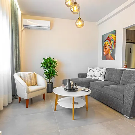 Vasilikis Place - Luxury By The Sea Chalkís