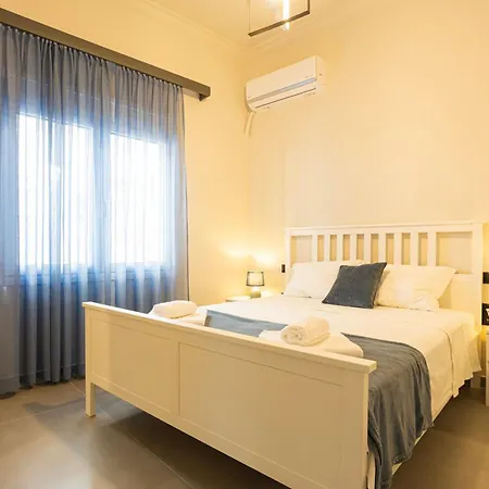 Vasilikis Place - Luxury By The Sea * Chalkís